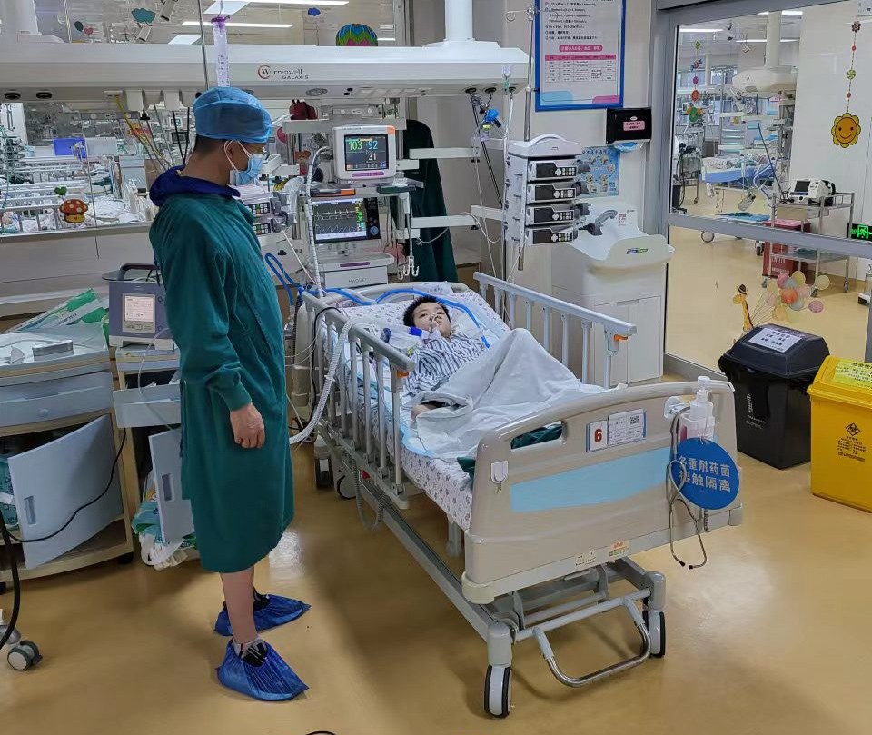 济宁跨省救护车出租公司