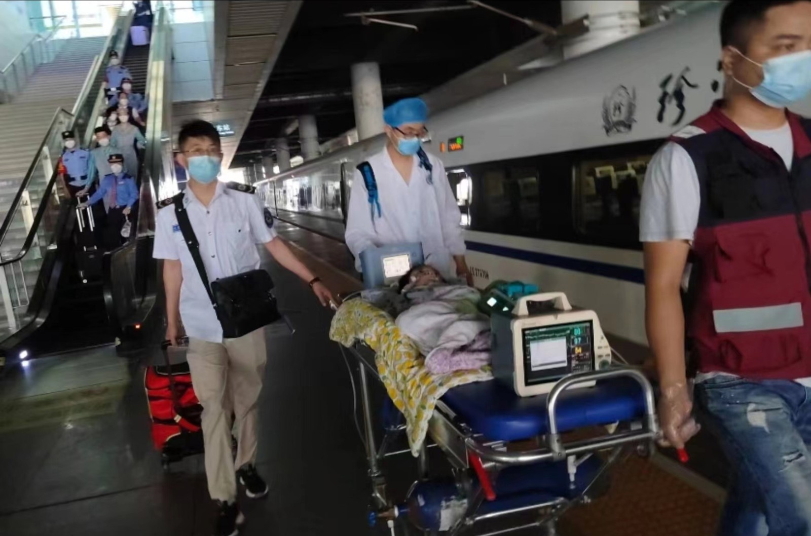 济宁高铁转运公司